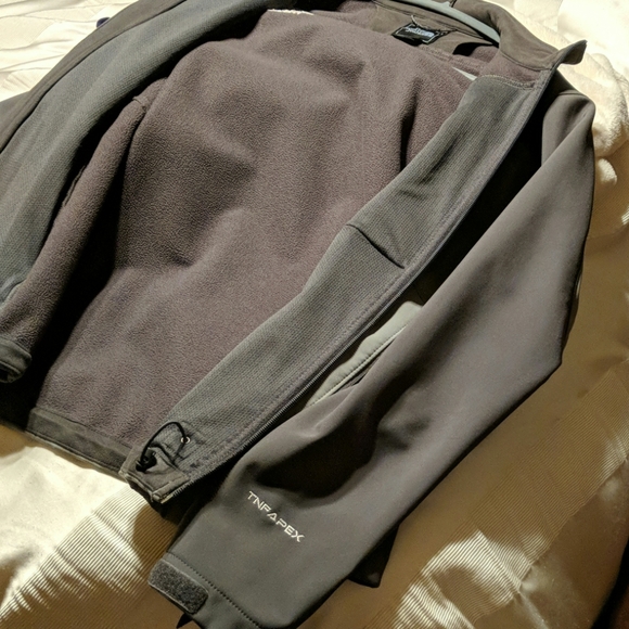 The North Face Apex jacket - Picture 5 of 6